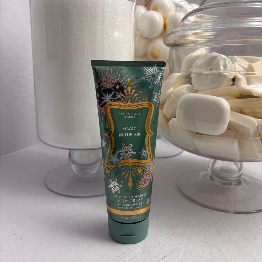 Bath & BodyWorks  Magic in the Air body cream NIP
